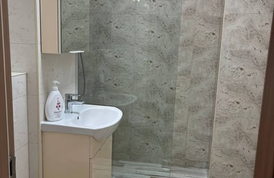 Rental of a comfortable 3-room apartment, 65 m², Tomis 2, Constanta, Romania